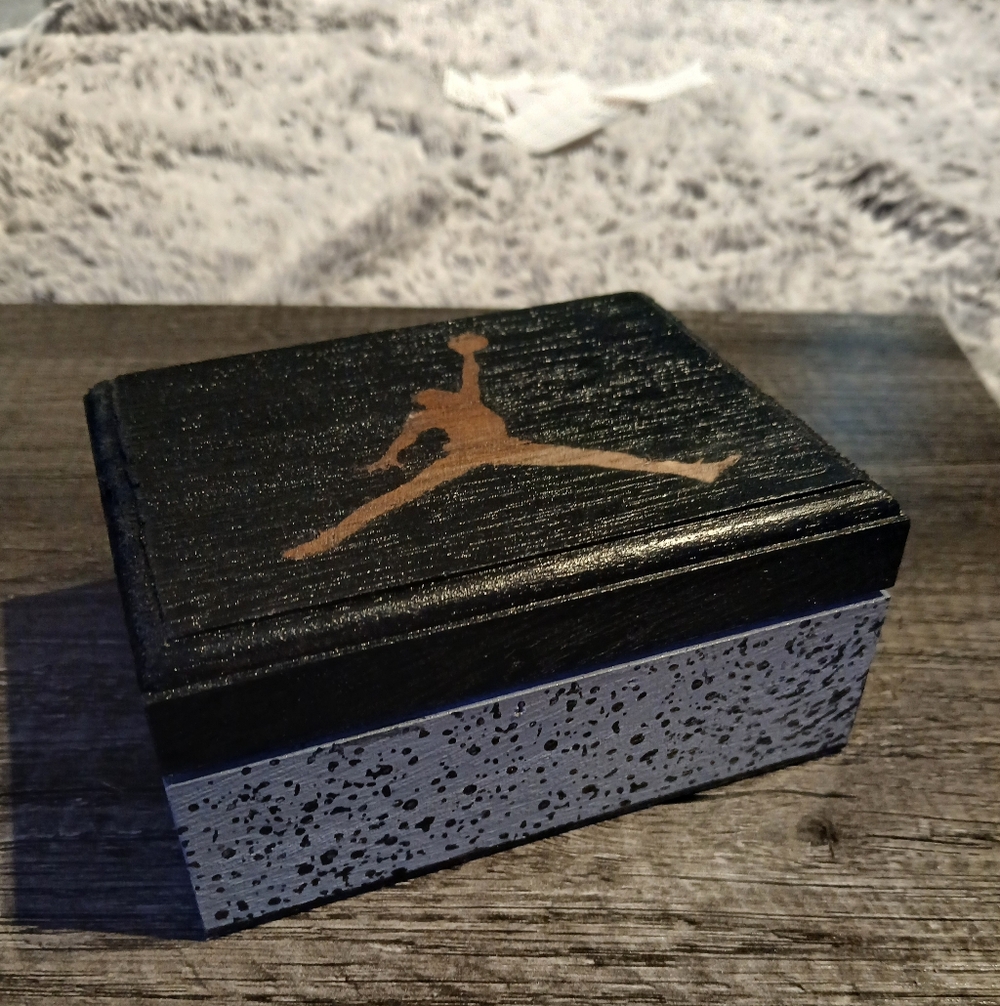 Jordan Jewlery Box